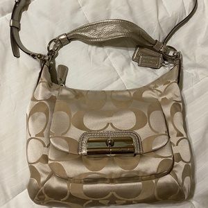 ❌SOLD❌💯 Authentic brand new Coach hobo bag